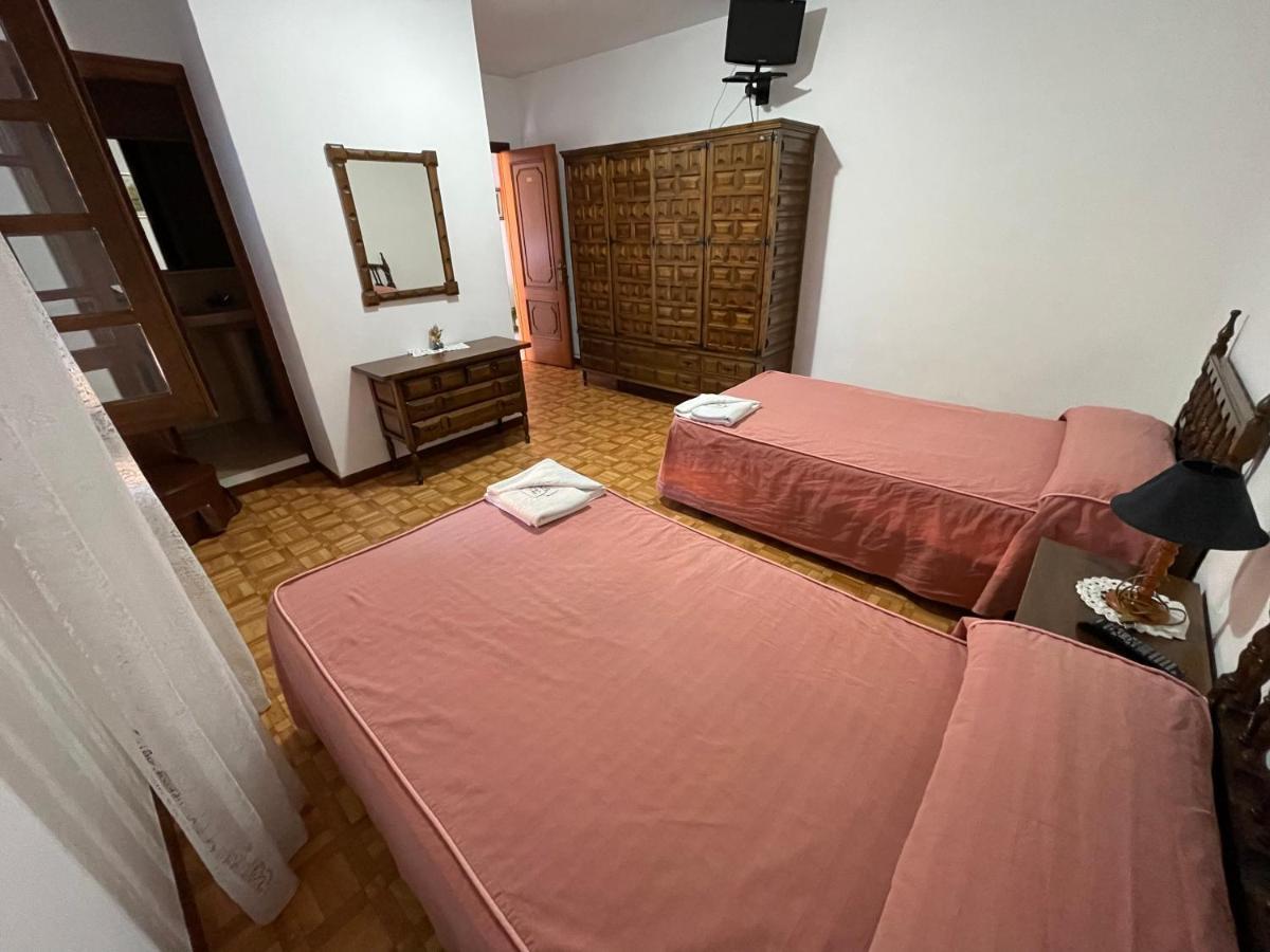 Hostal Restaurante Luz De Luna Villanueva De Arosa Ngoại thất bức ảnh