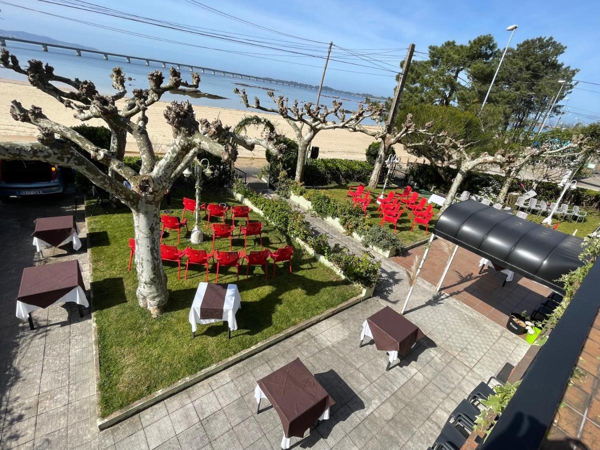 Hostal Restaurante Luz De Luna Villanueva De Arosa Ngoại thất bức ảnh